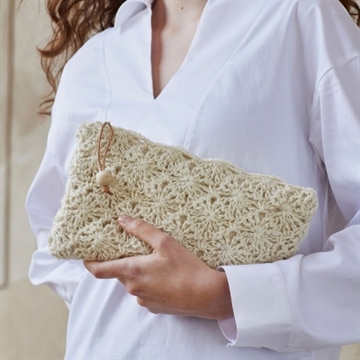 Hæklet Clutch i Julie by Permin